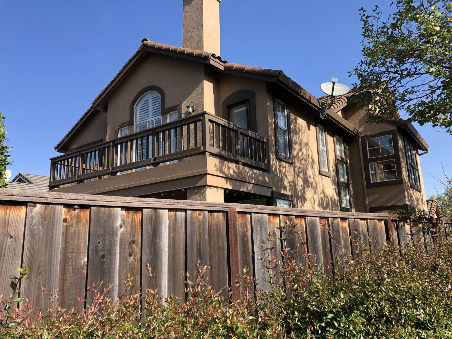Detail Gallery Image 7 of 34 For 17588 River Run Rd, Salinas,  CA 93908 - 3 Beds | 3 Baths