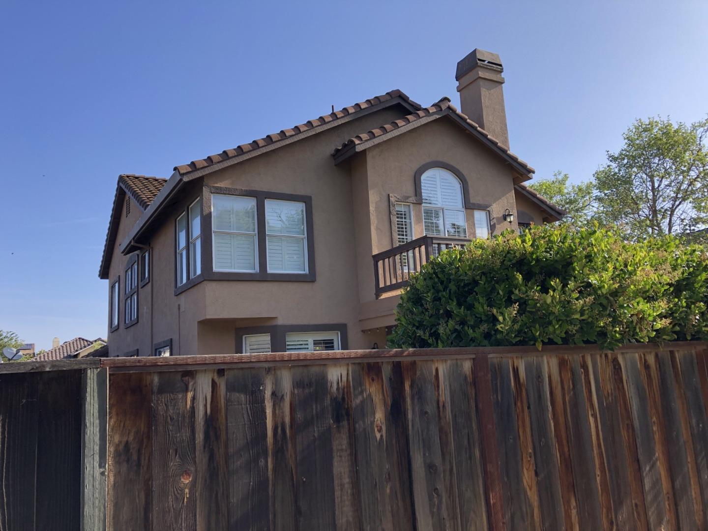 Detail Gallery Image 8 of 34 For 17588 River Run Rd, Salinas,  CA 93908 - 3 Beds | 3 Baths