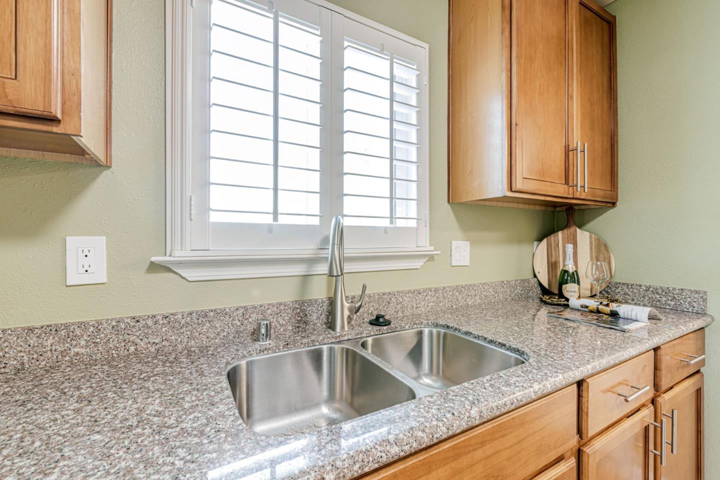 Detail Gallery Image 14 of 50 For 336 W 11th St, Pittsburg,  CA 94565 - 4 Beds | 2 Baths