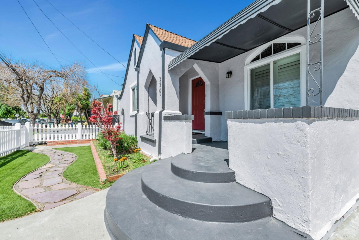 Detail Gallery Image 4 of 50 For 336 W 11th St, Pittsburg,  CA 94565 - 4 Beds | 2 Baths