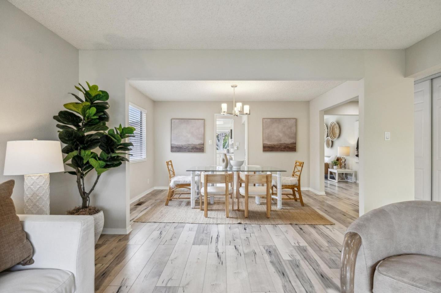 Detail Gallery Image 13 of 58 For 225 Arundel Rd, Burlingame,  CA 94010 - 3 Beds | 2 Baths