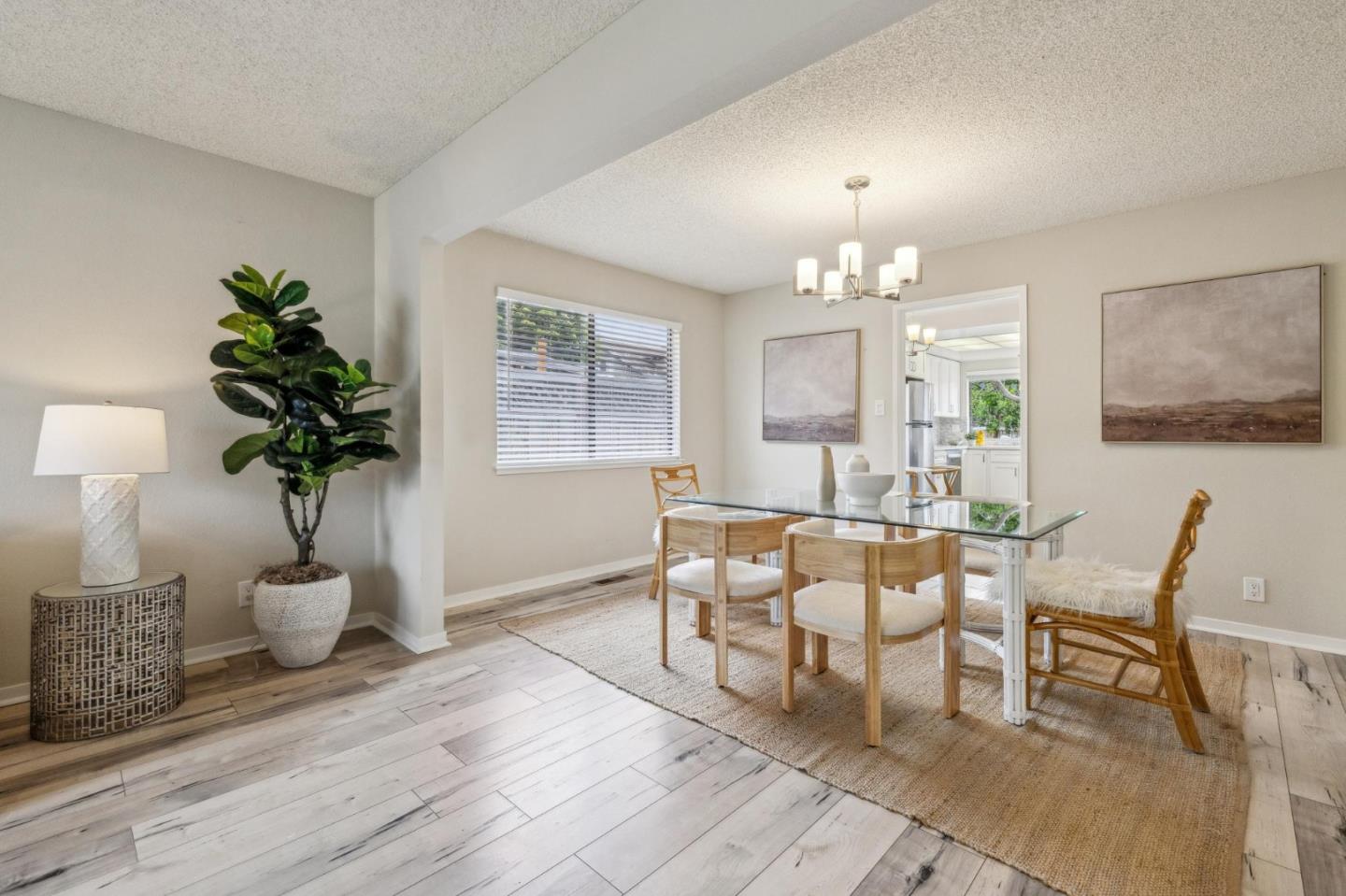 Detail Gallery Image 15 of 58 For 225 Arundel Rd, Burlingame,  CA 94010 - 3 Beds | 2 Baths
