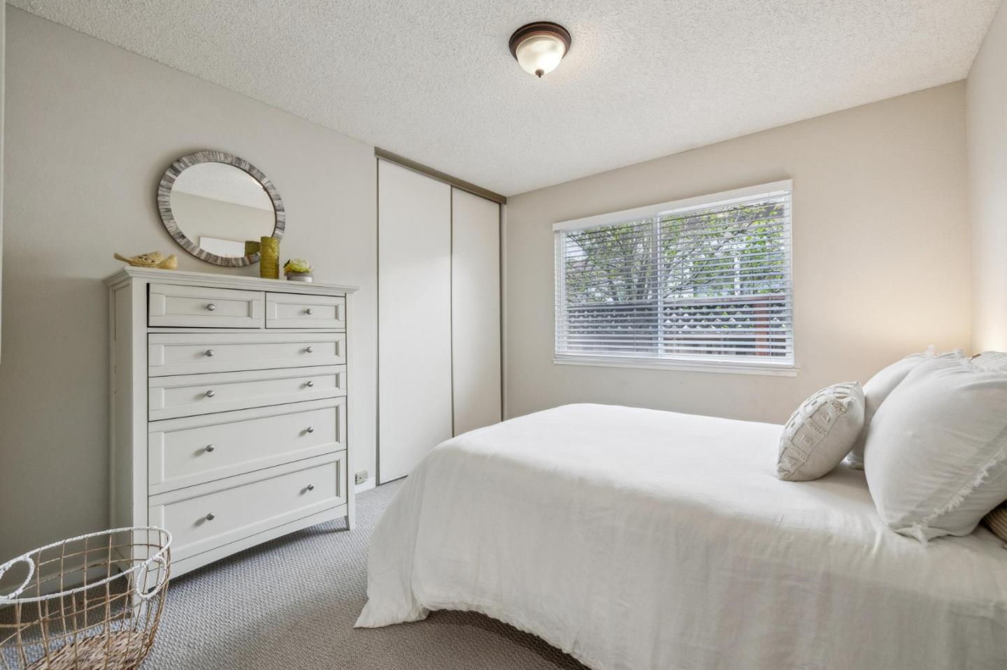 Detail Gallery Image 40 of 58 For 225 Arundel Rd, Burlingame,  CA 94010 - 3 Beds | 2 Baths