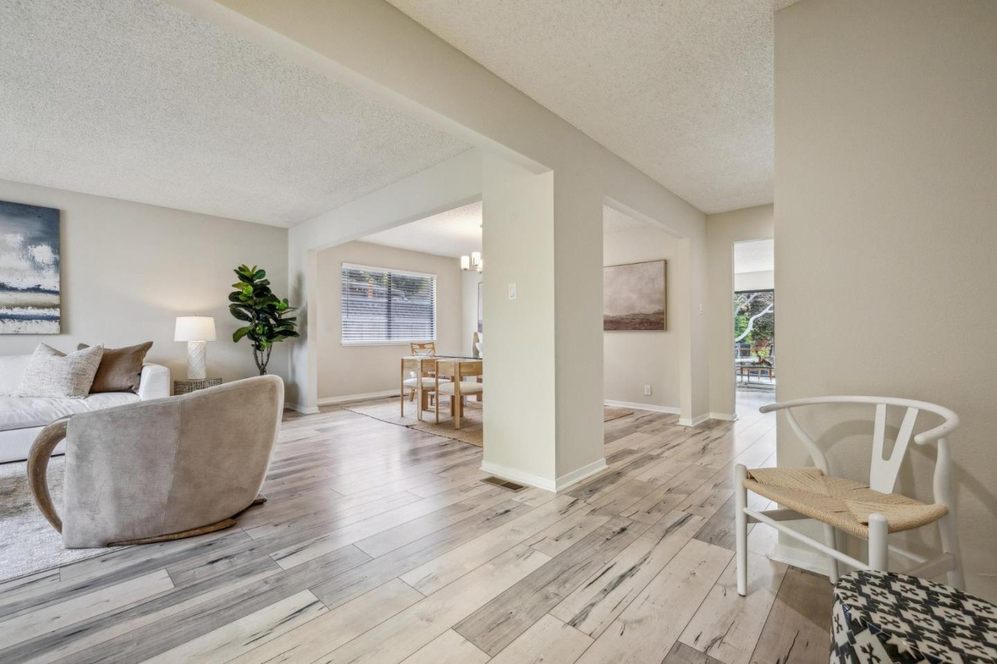 Detail Gallery Image 7 of 58 For 225 Arundel Rd, Burlingame,  CA 94010 - 3 Beds | 2 Baths