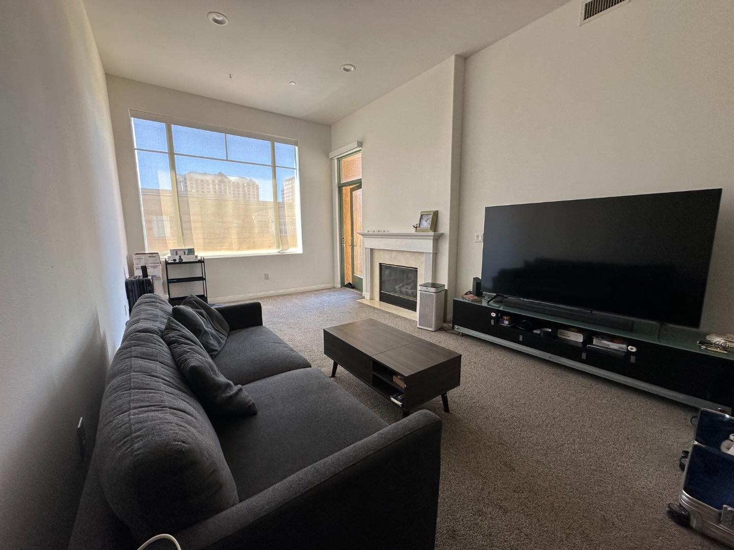 Detail Gallery Image 4 of 8 For 144 S 3rd St #620,  San Jose,  CA 95112 - 1 Beds | 1 Baths