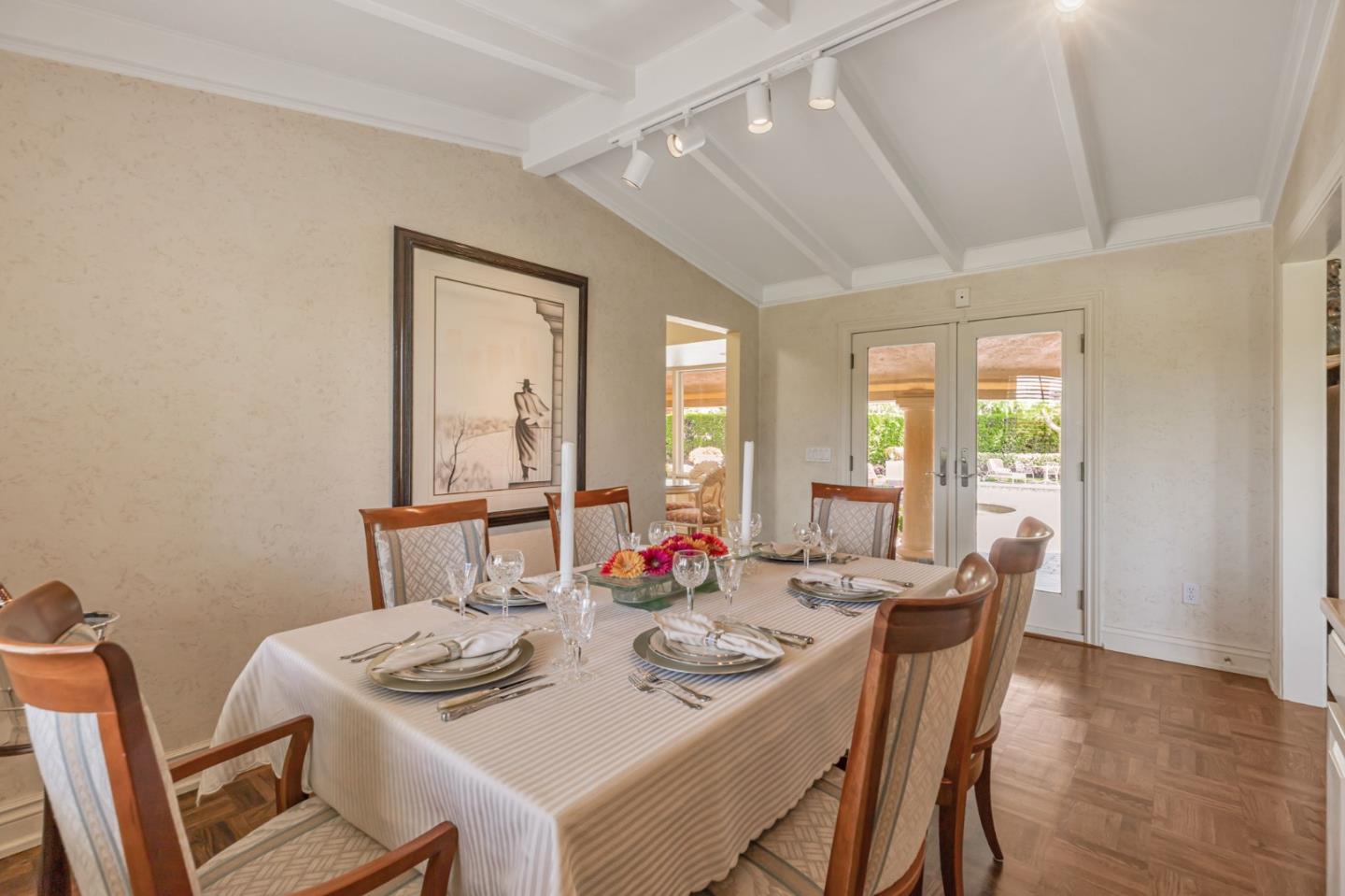 Detail Gallery Image 14 of 95 For 3231 Fieldcrest Dr, Sacramento,  CA 95821 - 3 Beds | 2/1 Baths