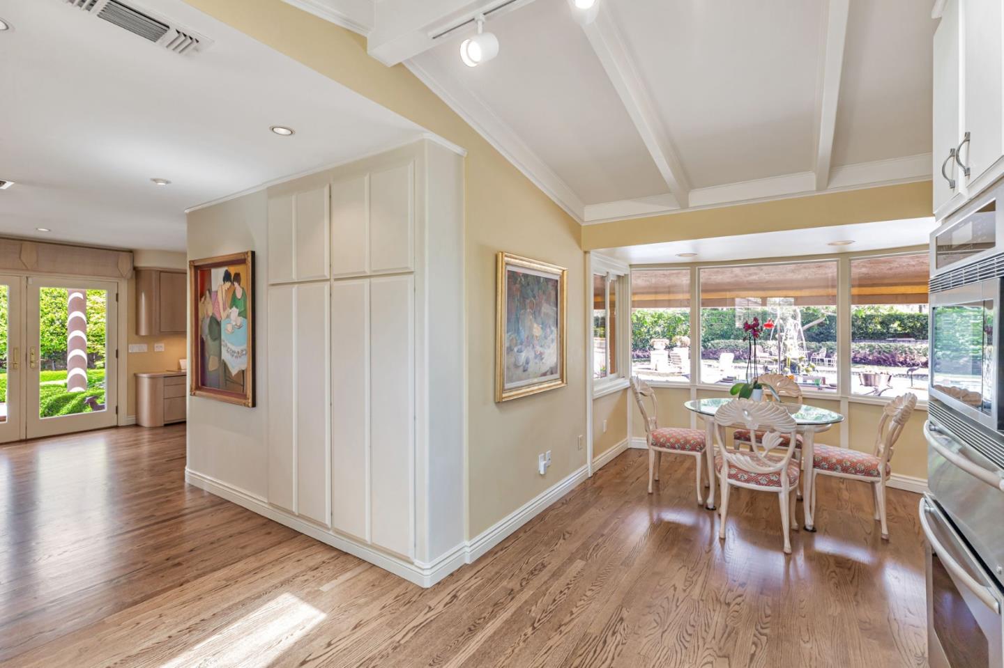 Detail Gallery Image 19 of 95 For 3231 Fieldcrest Dr, Sacramento,  CA 95821 - 3 Beds | 2/1 Baths