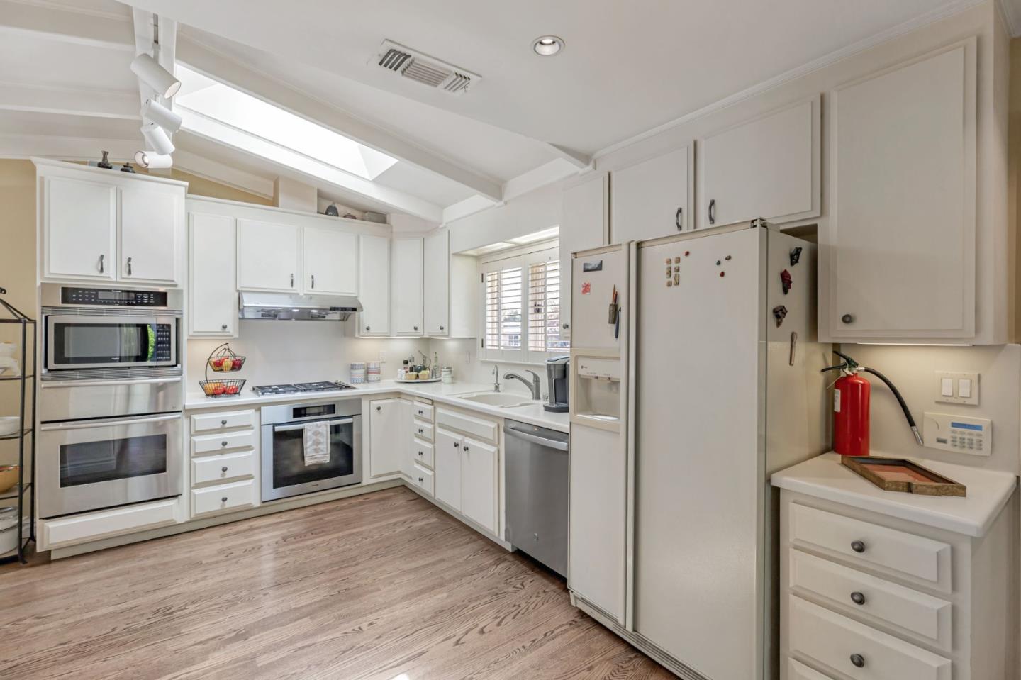 Detail Gallery Image 20 of 95 For 3231 Fieldcrest Dr, Sacramento,  CA 95821 - 3 Beds | 2/1 Baths