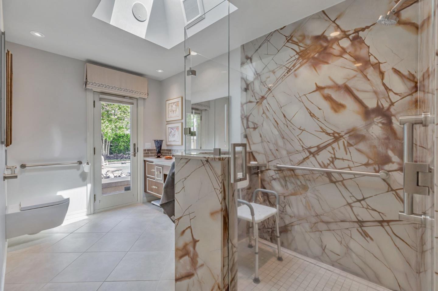 Detail Gallery Image 37 of 95 For 3231 Fieldcrest Dr, Sacramento,  CA 95821 - 3 Beds | 2/1 Baths