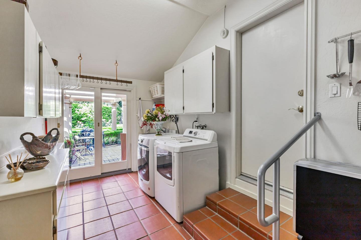 Detail Gallery Image 52 of 95 For 3231 Fieldcrest Dr, Sacramento,  CA 95821 - 3 Beds | 2/1 Baths