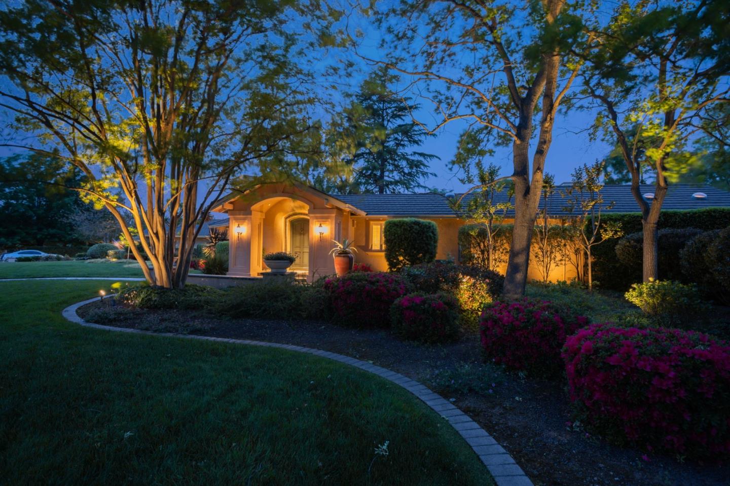 Detail Gallery Image 91 of 95 For 3231 Fieldcrest Dr, Sacramento,  CA 95821 - 3 Beds | 2/1 Baths