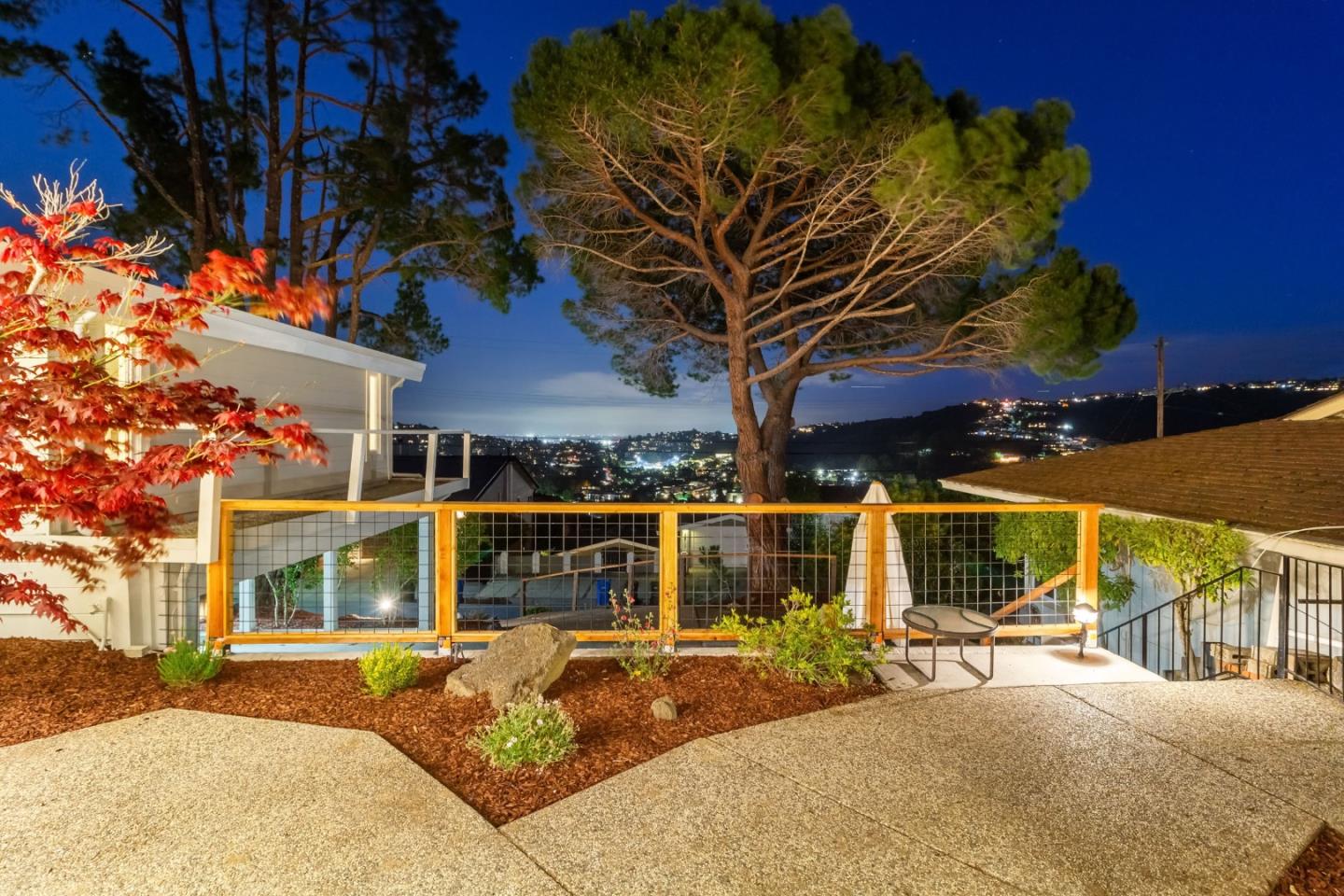 Detail Gallery Image 2 of 57 For 2613 Ponce Ave, Belmont,  CA 94002 - 2 Beds | 1/1 Baths