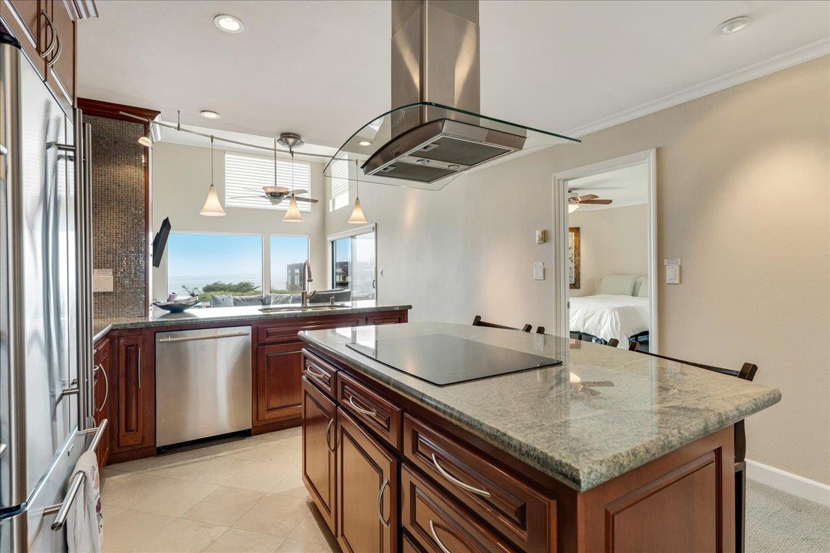 Detail Gallery Image 9 of 28 For 101 Shell Dr #100,  Watsonville,  CA 95076 - 2 Beds | 2 Baths