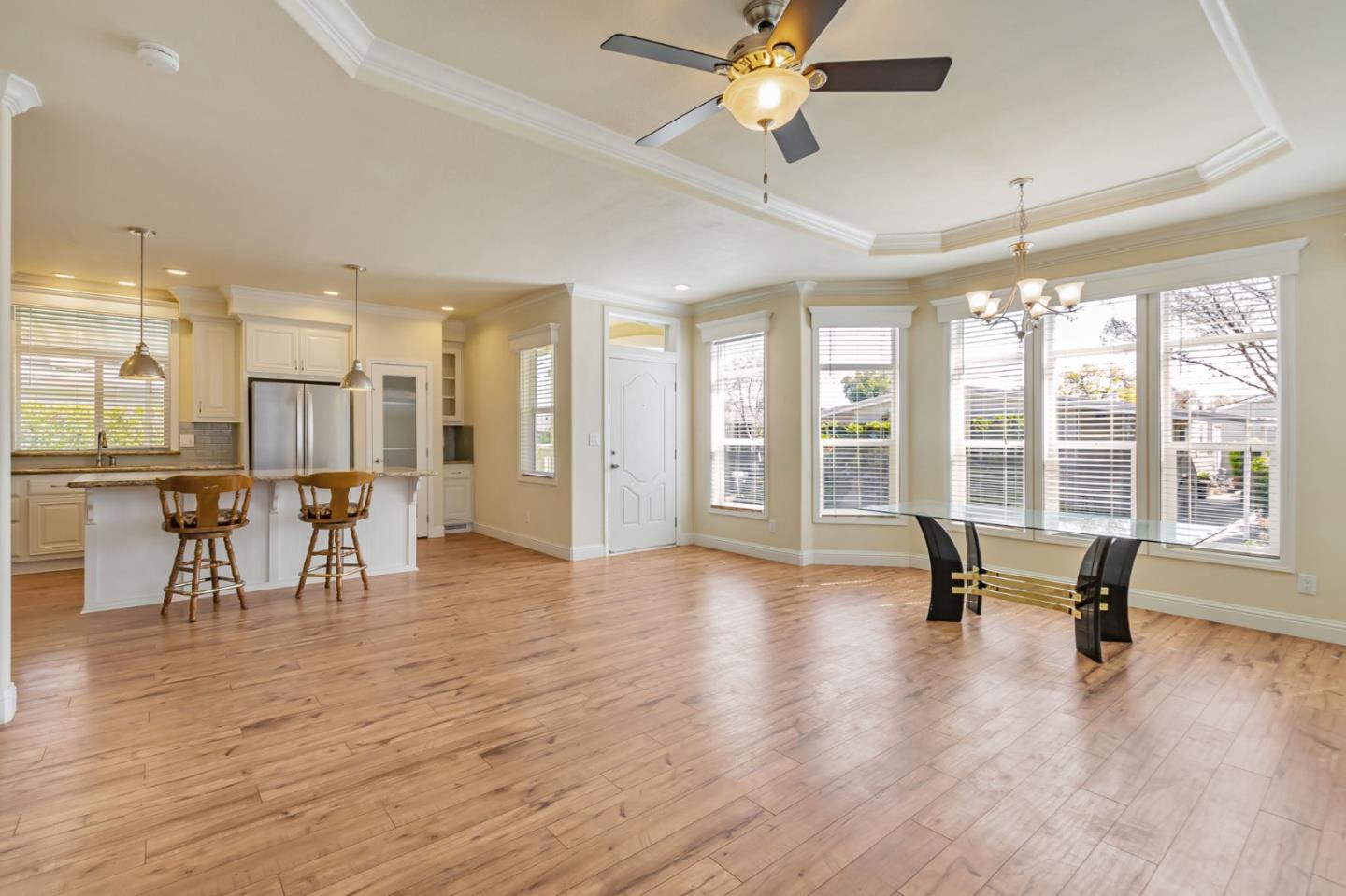 Detail Gallery Image 7 of 34 For 1050 Borregas #8,  Sunnyvale,  CA 94089 - 3 Beds | 3 Baths