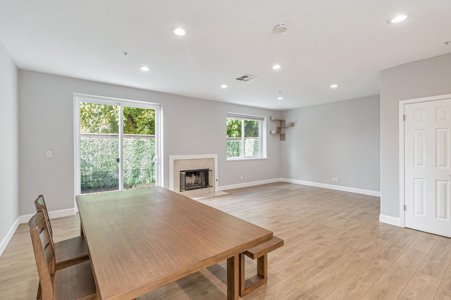 Detail Gallery Image 20 of 37 For 88 17th Ave #103,  San Mateo,  CA 94402 - 3 Beds | 2/1 Baths