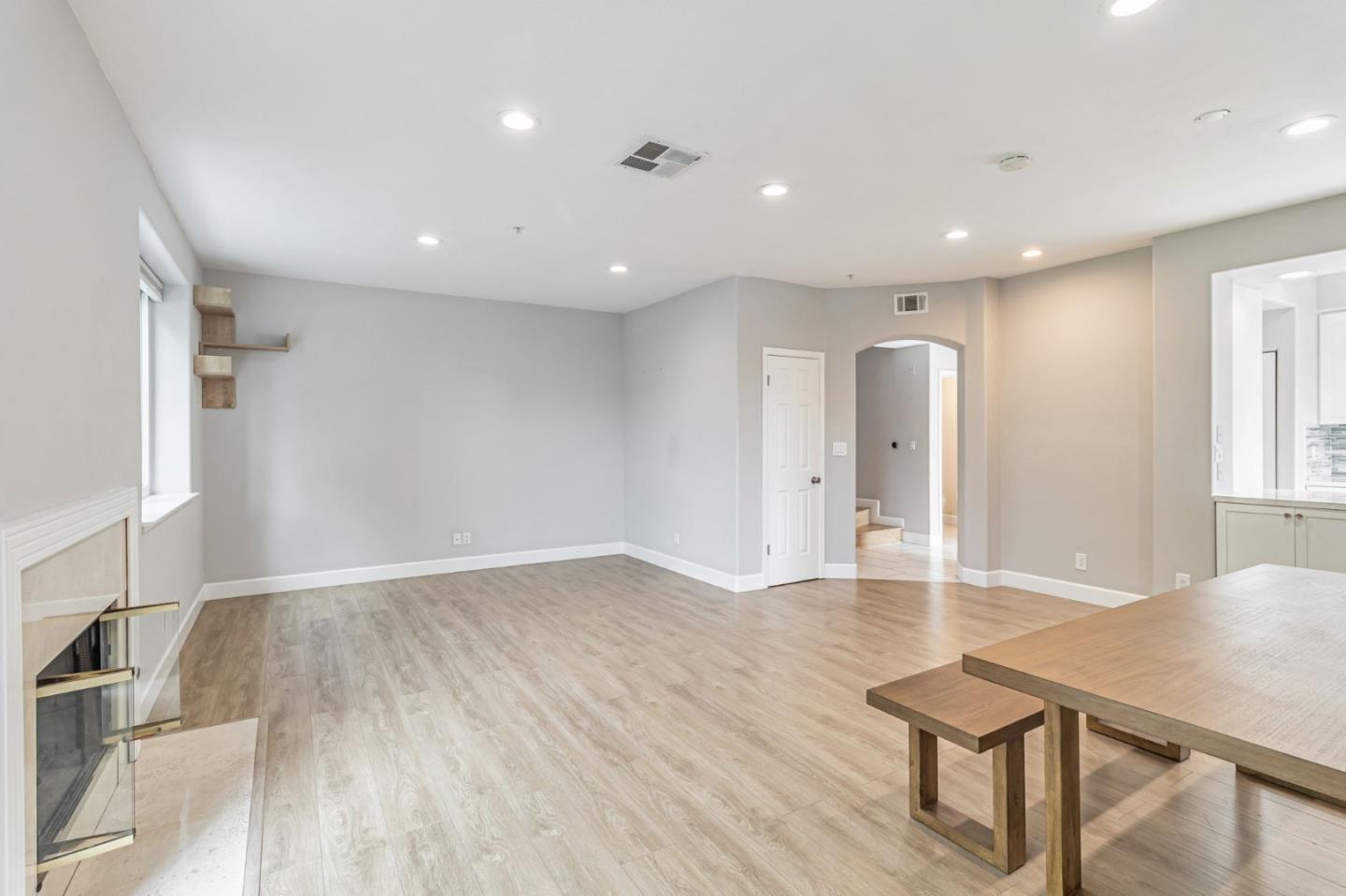 Detail Gallery Image 21 of 37 For 88 17th Ave #103,  San Mateo,  CA 94402 - 3 Beds | 2/1 Baths
