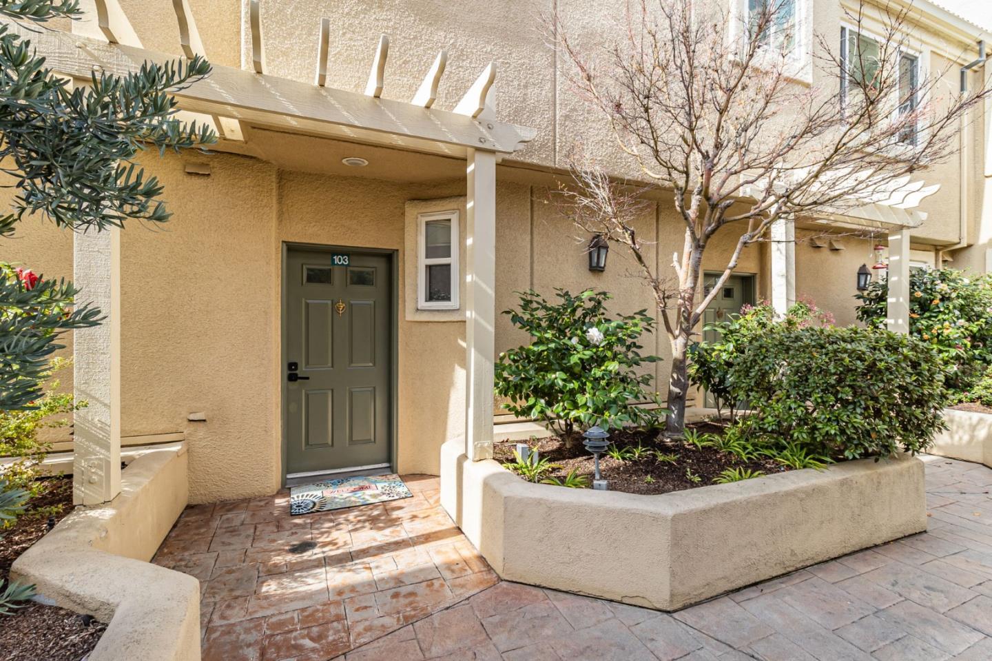 Detail Gallery Image 30 of 37 For 88 17th Ave #103,  San Mateo,  CA 94402 - 3 Beds | 2/1 Baths