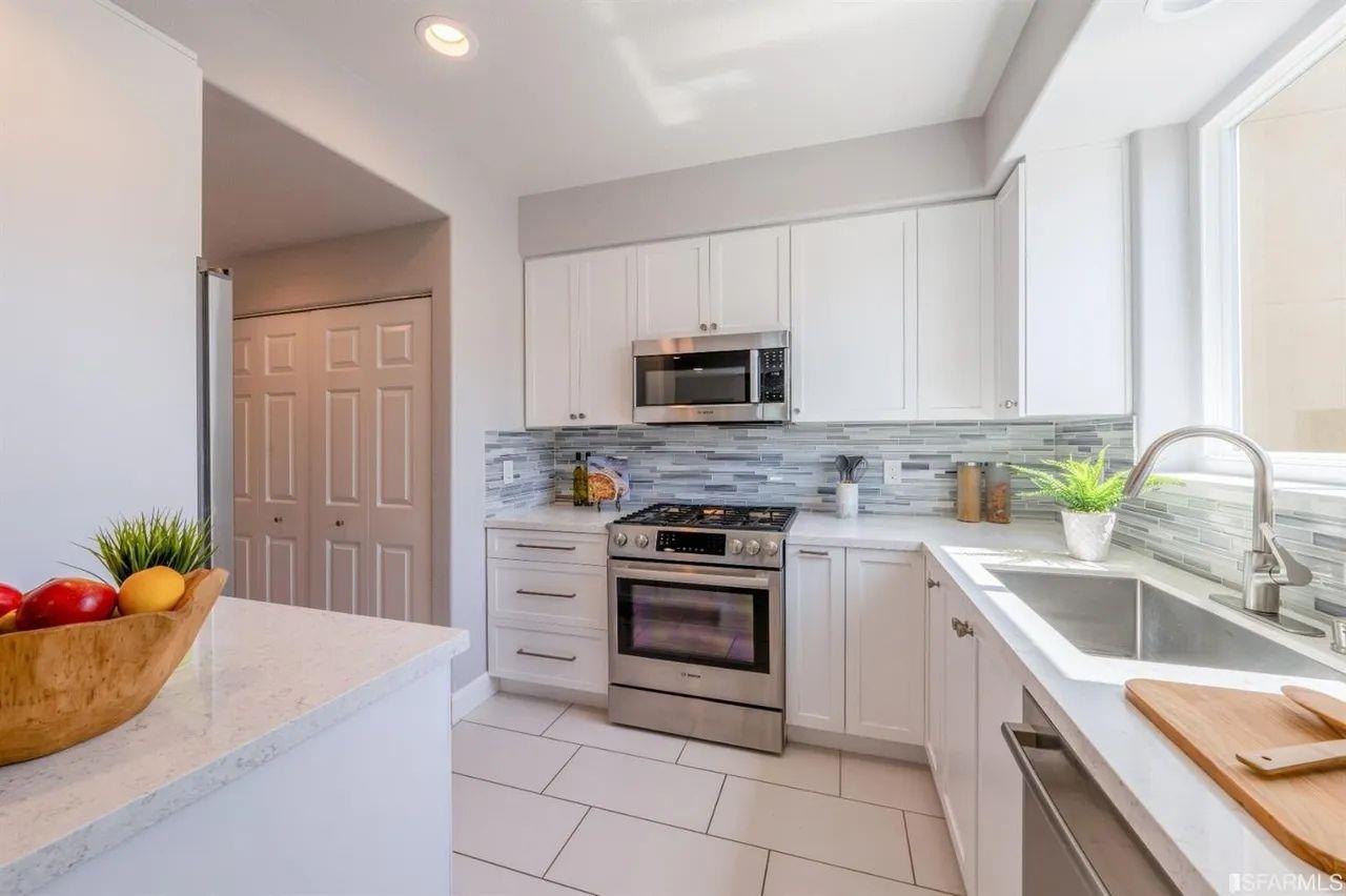 Detail Gallery Image 8 of 37 For 88 17th Ave #103,  San Mateo,  CA 94402 - 3 Beds | 2/1 Baths