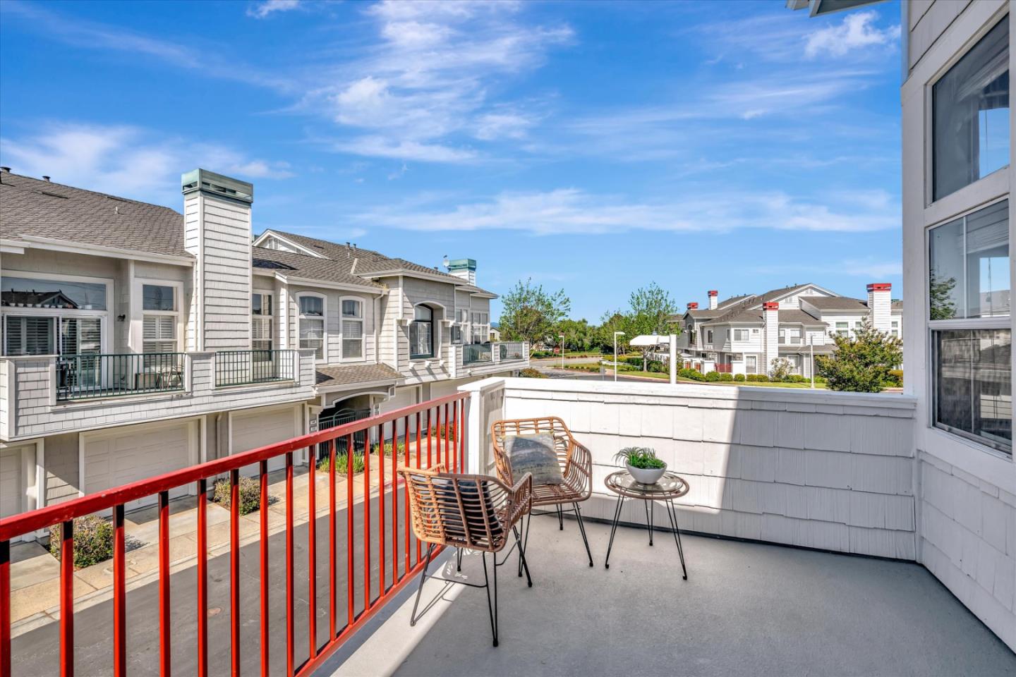 Detail Gallery Image 24 of 37 For 585 Shoal Cir, Redwood Shores,  CA 94065 - 1 Beds | 2 Baths