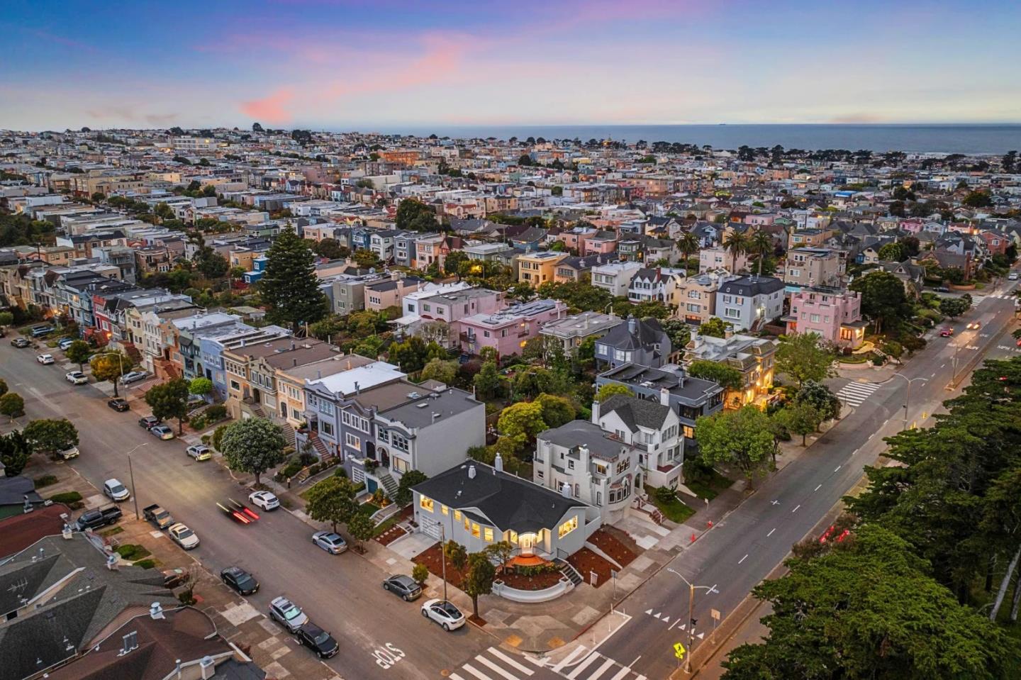 Detail Gallery Image 68 of 74 For 2601 Lincoln Way, San Francisco,  CA 94122 - 4 Beds | 5/2 Baths