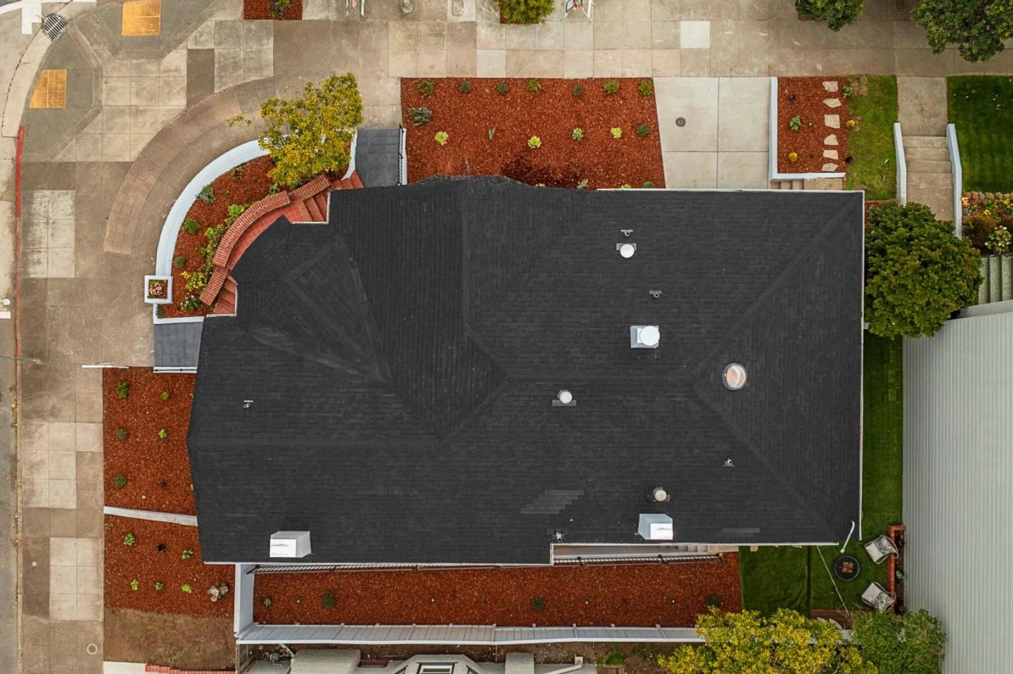 Detail Gallery Image 71 of 74 For 2601 Lincoln Way, San Francisco,  CA 94122 - 4 Beds | 5/2 Baths