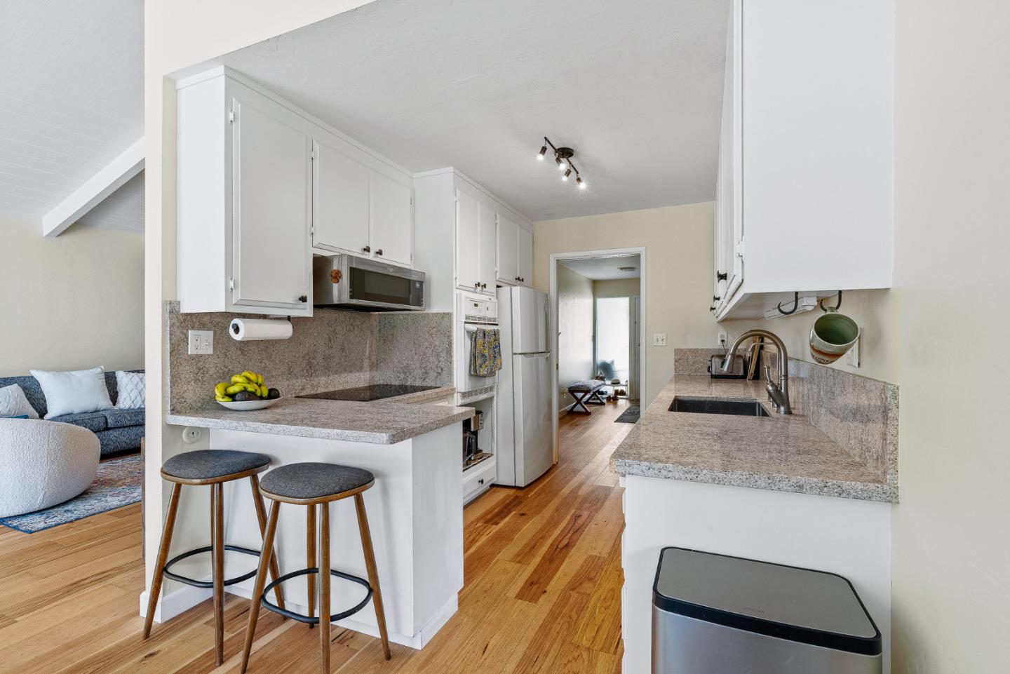 Detail Gallery Image 11 of 40 For 149 E Hilton Dr, Boulder Creek,  CA 95006 - 3 Beds | 2 Baths