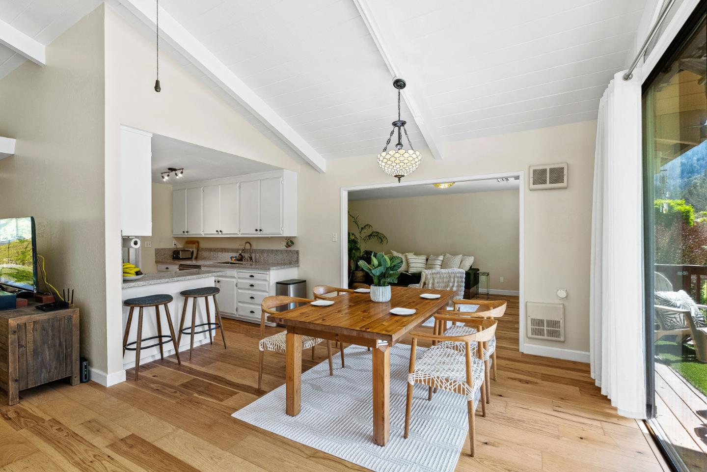 Detail Gallery Image 9 of 40 For 149 E Hilton Dr, Boulder Creek,  CA 95006 - 3 Beds | 2 Baths