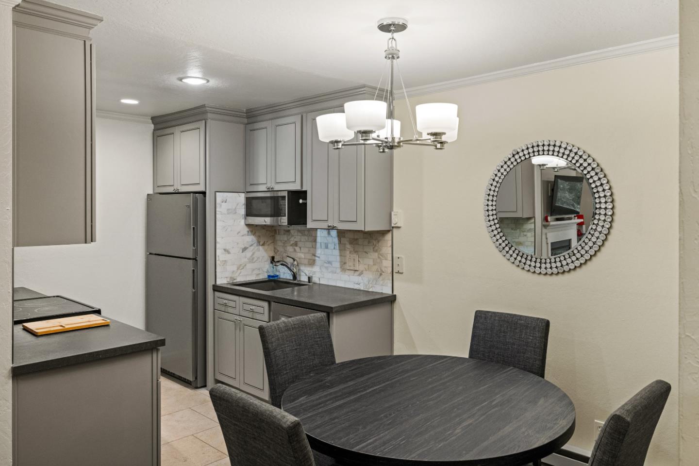 Detail Gallery Image 10 of 24 For 3309 Golden Oaks Ln, Monterey,  CA 93940 - 1 Beds | 1 Baths