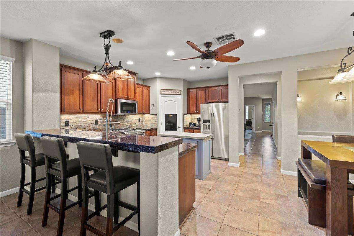 Detail Gallery Image 20 of 34 For 2717 Amir Dr, Modesto,  CA 95355 - 4 Beds | 2 Baths
