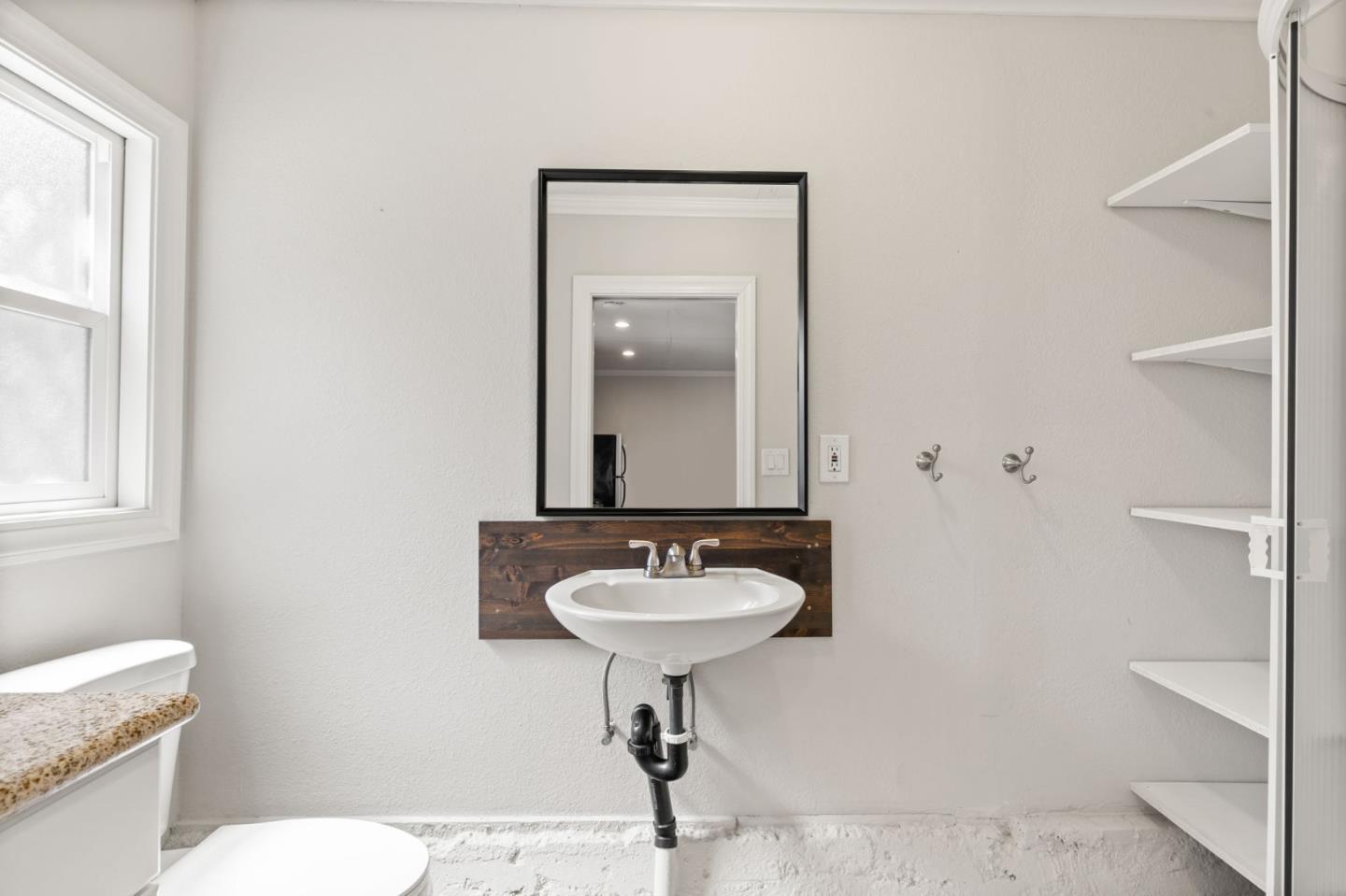 Detail Gallery Image 22 of 28 For 1502 Mefferd Ave, San Mateo,  CA 94401 - 3 Beds | 2/1 Baths