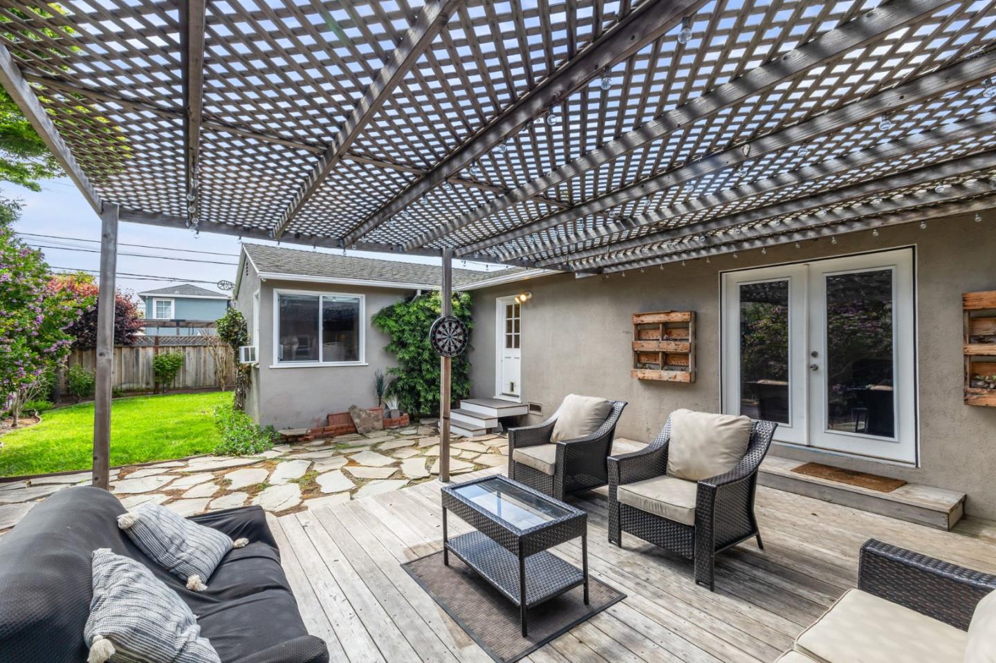 Detail Gallery Image 24 of 28 For 1502 Mefferd Ave, San Mateo,  CA 94401 - 3 Beds | 2/1 Baths