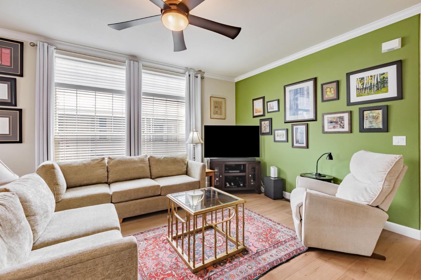 Detail Gallery Image 7 of 44 For 1111 Morse Ave #220,  Sunnyvale,  CA 94089 - 3 Beds | 2 Baths