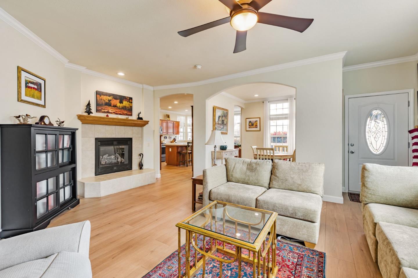 Detail Gallery Image 9 of 44 For 1111 Morse Ave #220,  Sunnyvale,  CA 94089 - 3 Beds | 2 Baths