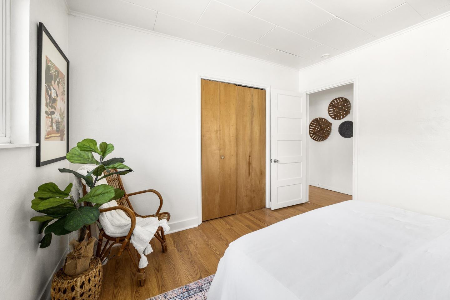 Detail Gallery Image 14 of 24 For 208 Coulson Ave, Santa Cruz,  CA 95060 - 4 Beds | 2 Baths