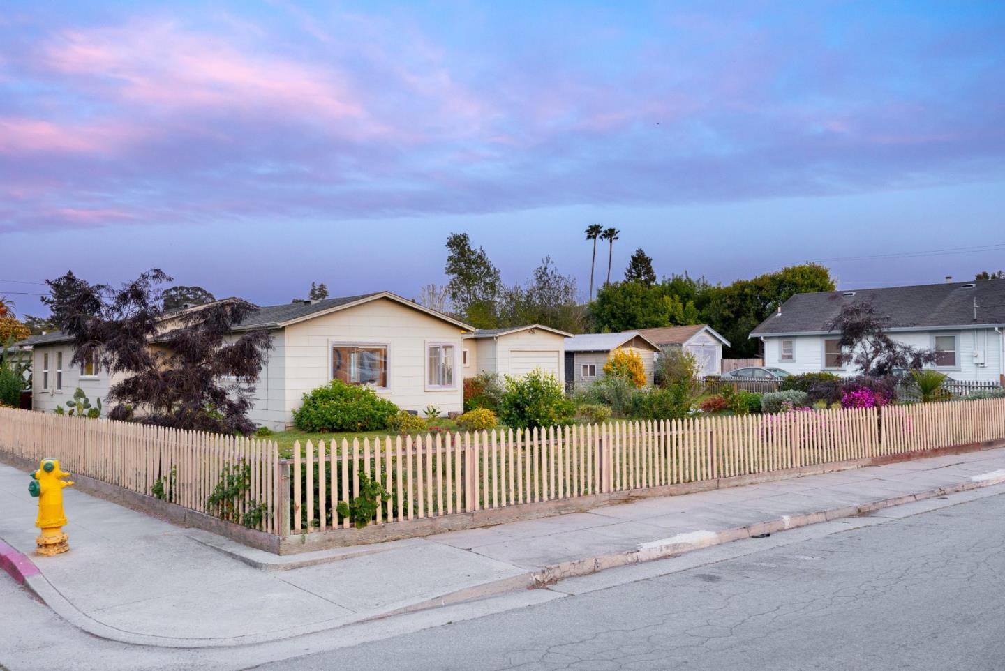 Detail Gallery Image 22 of 24 For 208 Coulson Ave, Santa Cruz,  CA 95060 - 4 Beds | 2 Baths