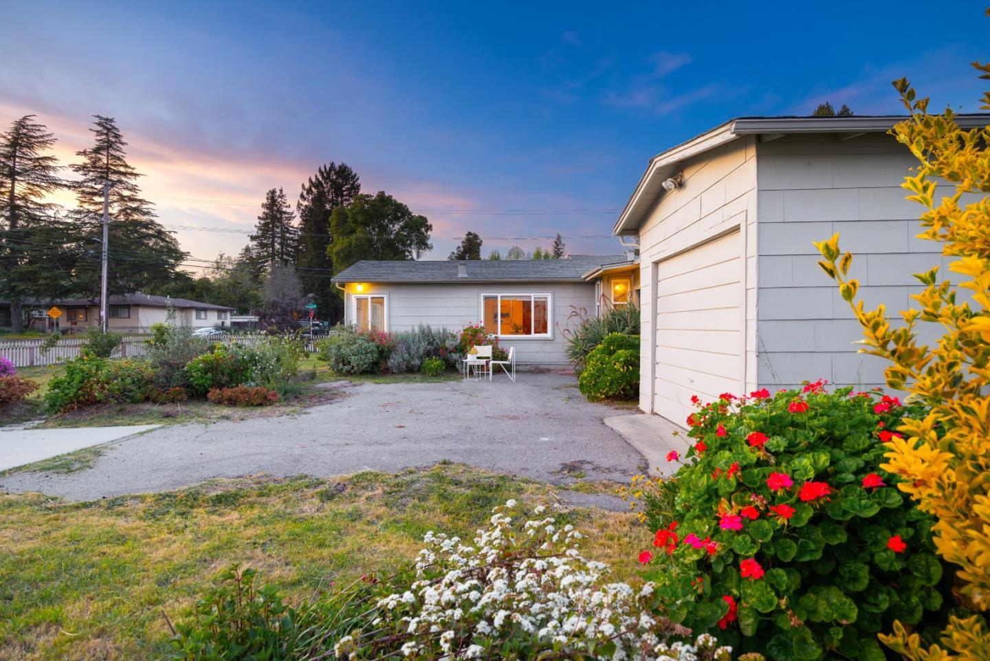 Detail Gallery Image 23 of 24 For 208 Coulson Ave, Santa Cruz,  CA 95060 - 4 Beds | 2 Baths