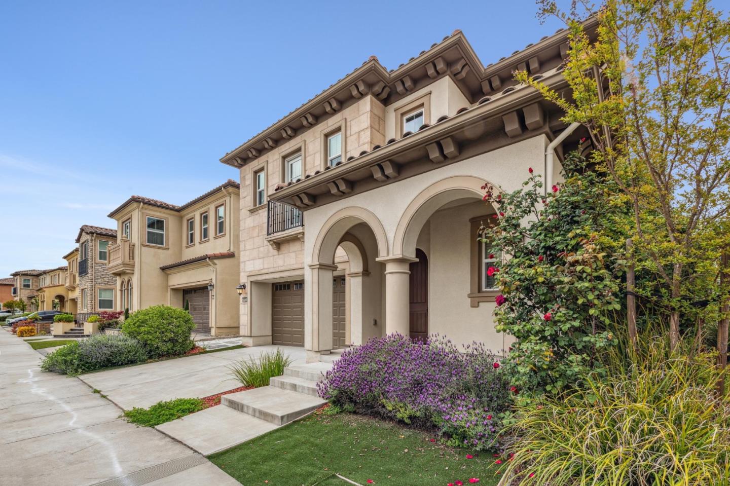 Detail Gallery Image 2 of 56 For 6052 Alpine Blue Dr, San Ramon,  CA 94582 - 4 Beds | 3/1 Baths