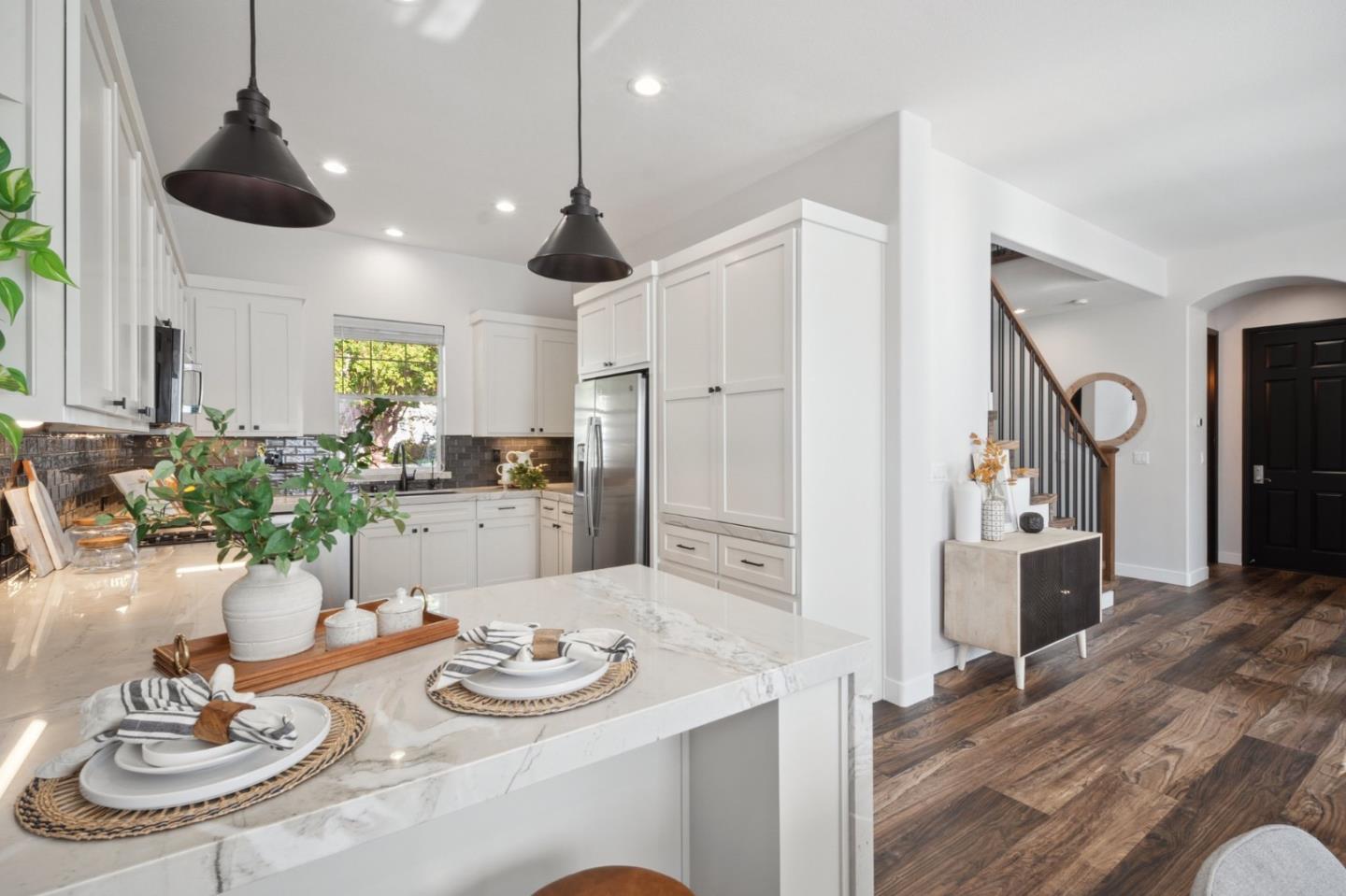 Detail Gallery Image 13 of 55 For 7531 Edinburgh Way, Gilroy,  CA 95020 - 4 Beds | 3/1 Baths