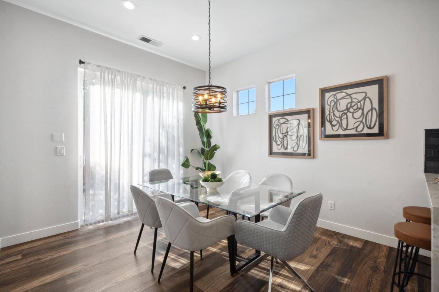 Detail Gallery Image 18 of 55 For 7531 Edinburgh Way, Gilroy,  CA 95020 - 4 Beds | 3/1 Baths