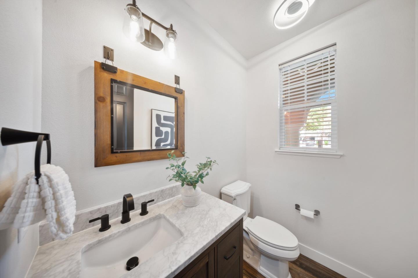 Detail Gallery Image 19 of 55 For 7531 Edinburgh Way, Gilroy,  CA 95020 - 4 Beds | 3/1 Baths