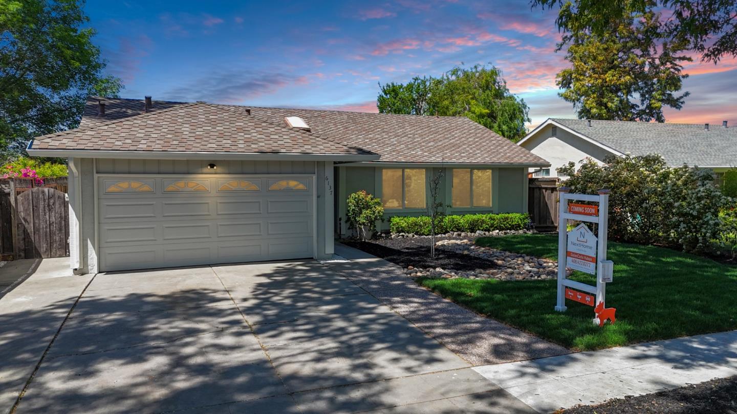 Detail Gallery Image 3 of 38 For 6137 Ashburton Dr, San Jose,  CA 95123 - 4 Beds | 3 Baths