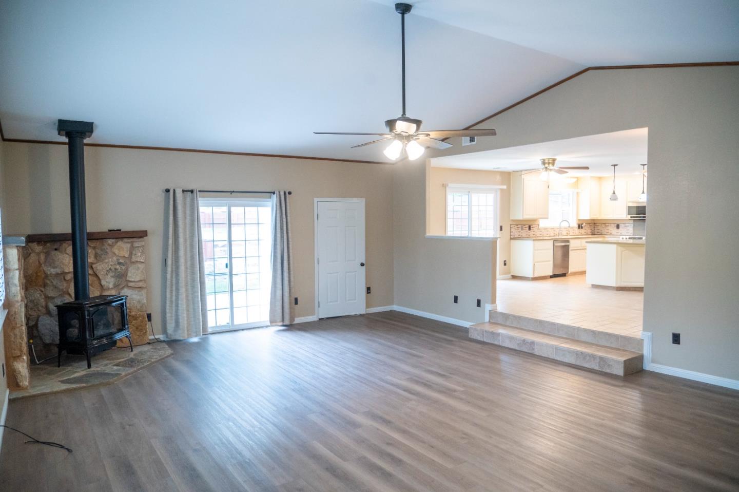 Detail Gallery Image 12 of 41 For 411 Bolado Rd, Tres Pinos,  CA 95075 - 3 Beds | 2/1 Baths