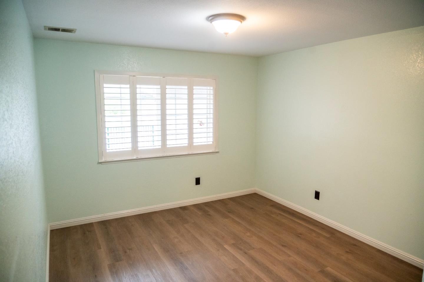 Detail Gallery Image 14 of 41 For 411 Bolado Rd, Tres Pinos,  CA 95075 - 3 Beds | 2/1 Baths