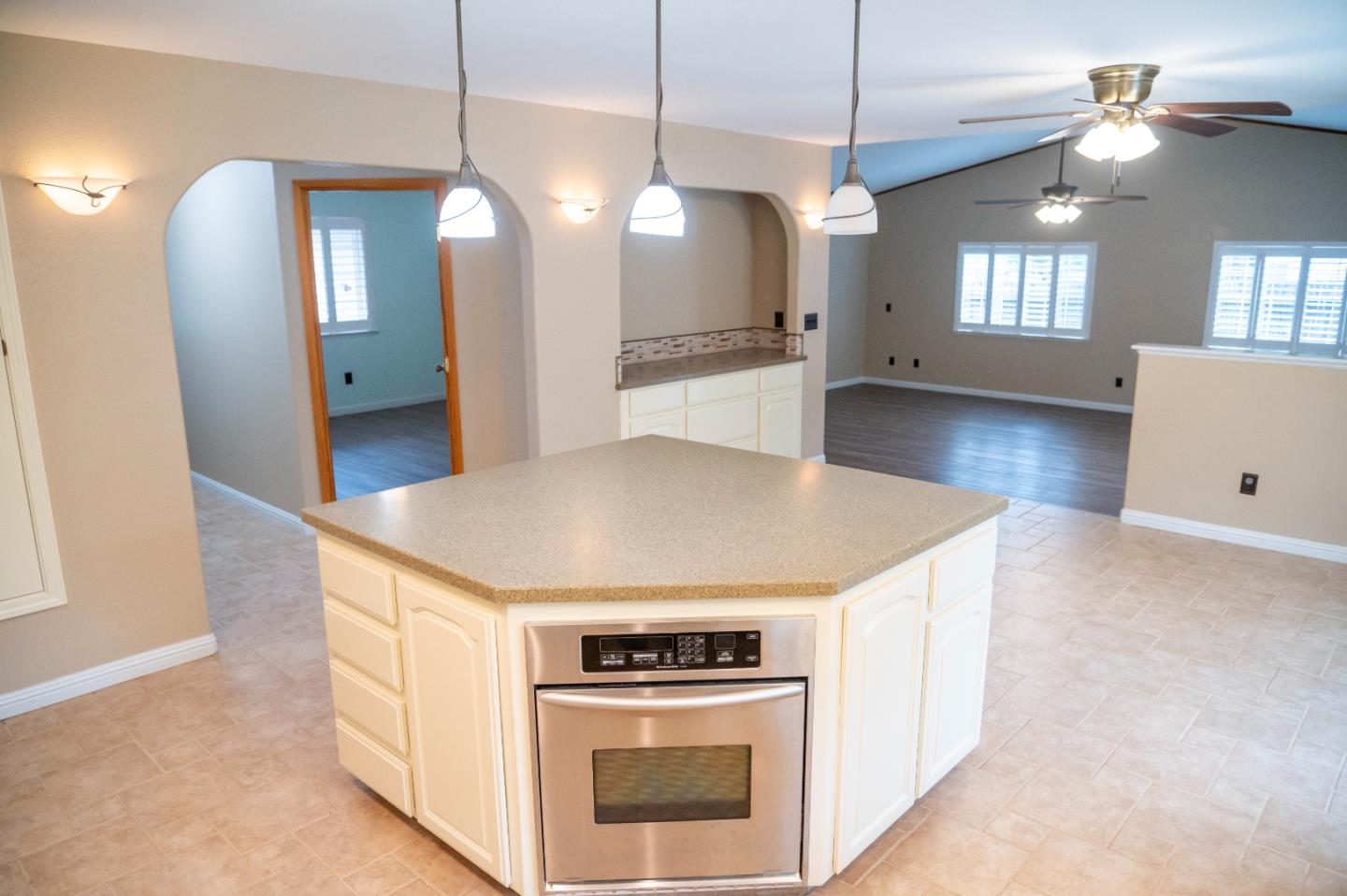 Detail Gallery Image 7 of 41 For 411 Bolado Rd, Tres Pinos,  CA 95075 - 3 Beds | 2/1 Baths