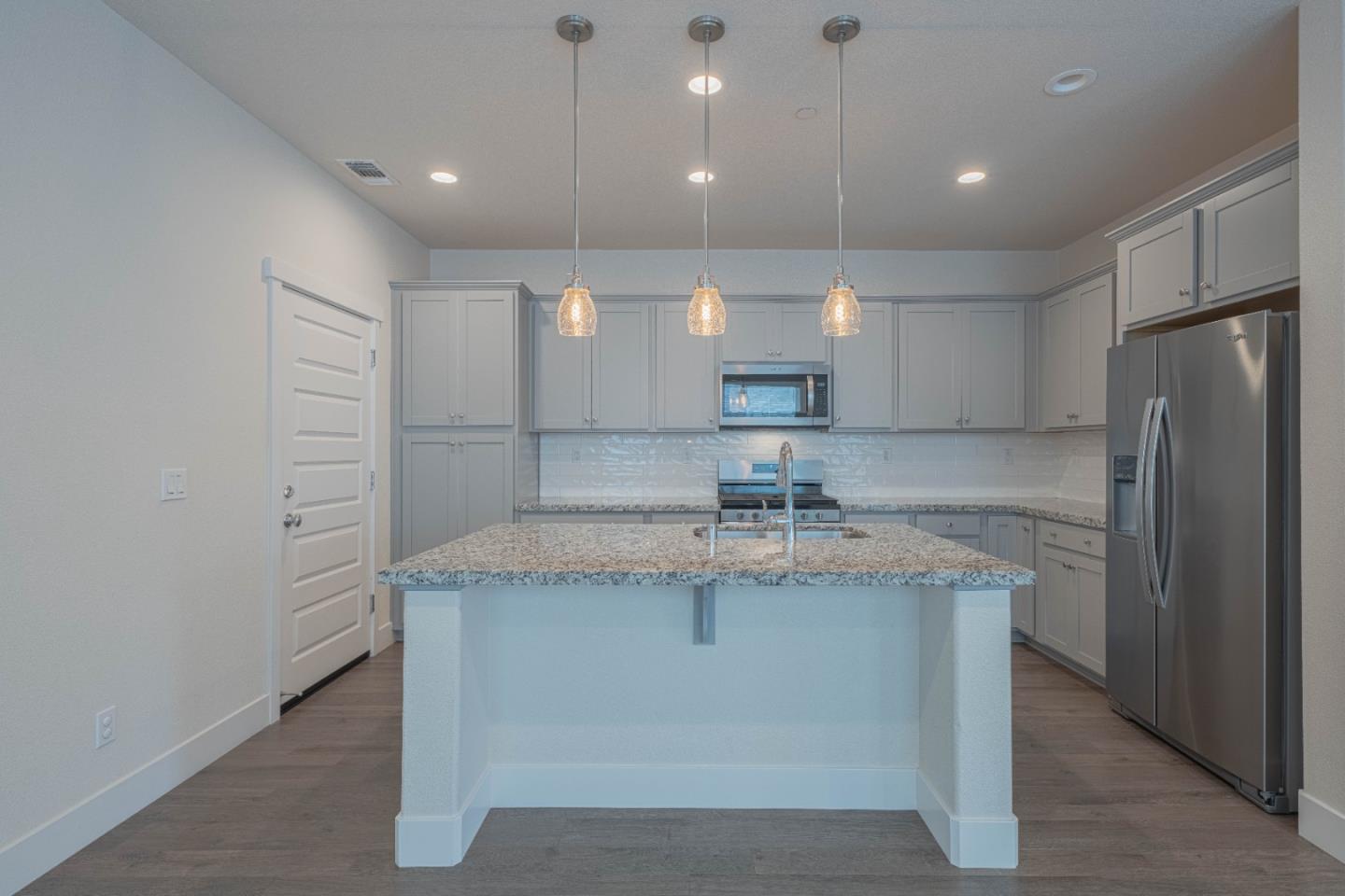 Detail Gallery Image 10 of 36 For 21606 Ord Ave, Marina,  CA 93933 - 3 Beds | 2/1 Baths