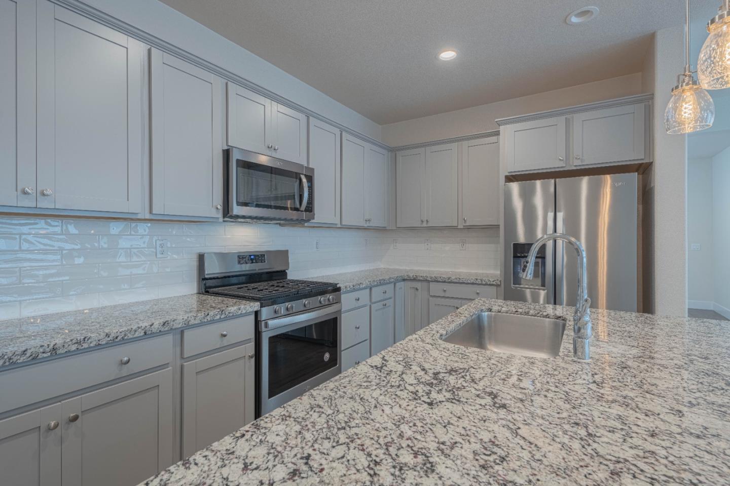 Detail Gallery Image 11 of 36 For 21606 Ord Ave, Marina,  CA 93933 - 3 Beds | 2/1 Baths
