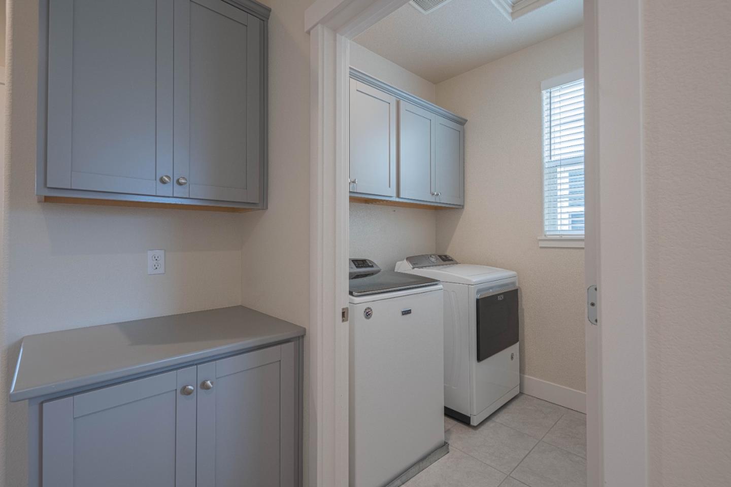 Detail Gallery Image 30 of 36 For 21606 Ord Ave, Marina,  CA 93933 - 3 Beds | 2/1 Baths