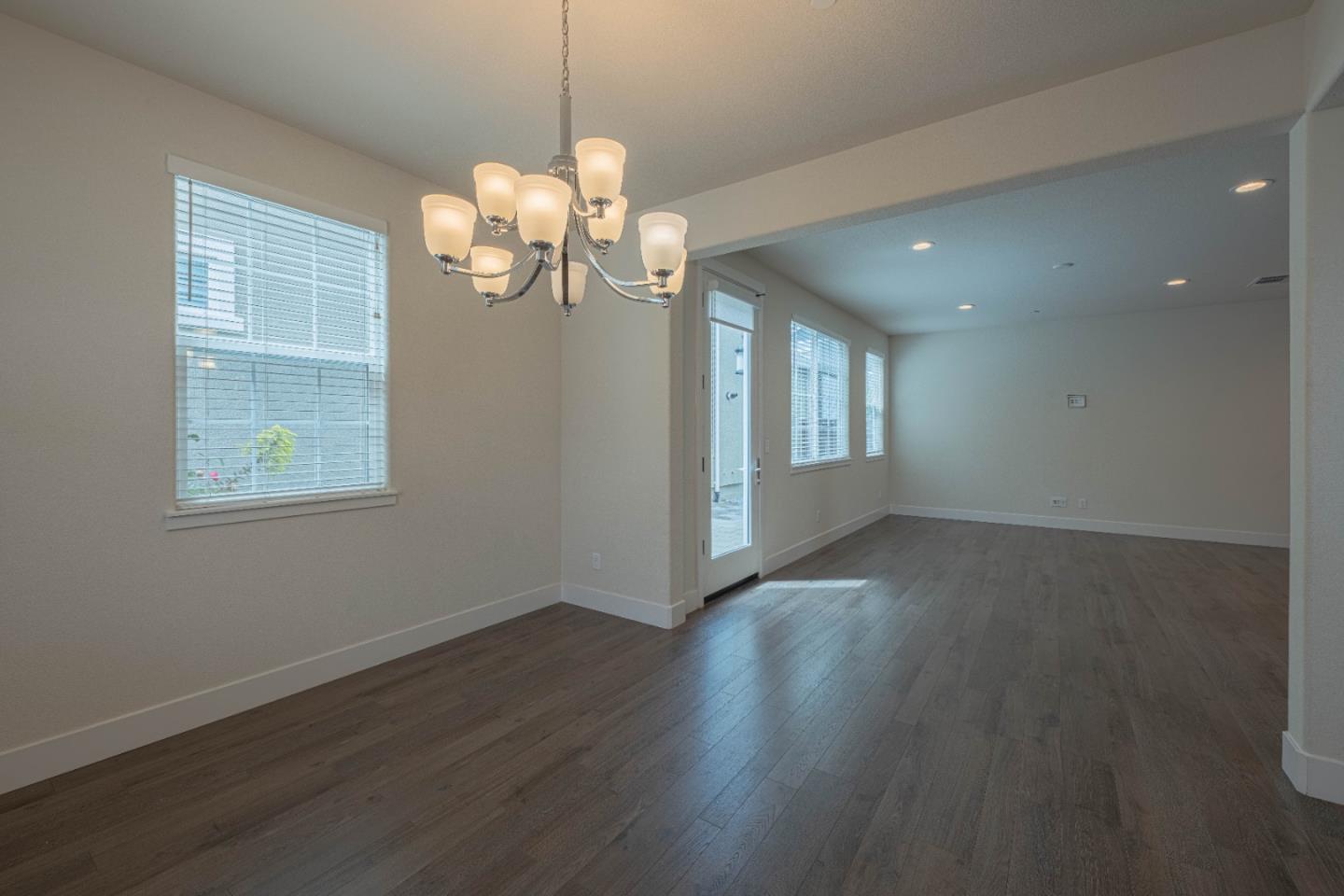 Detail Gallery Image 5 of 36 For 21606 Ord Ave, Marina,  CA 93933 - 3 Beds | 2/1 Baths
