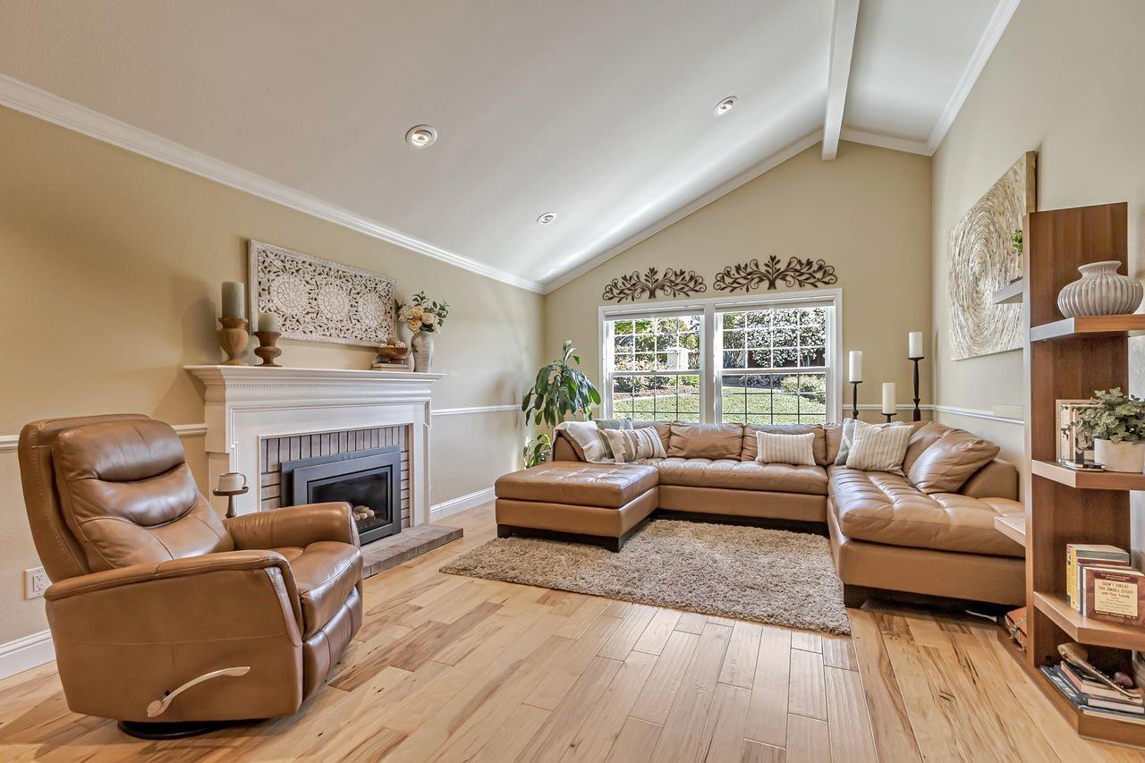 Detail Gallery Image 10 of 64 For 3187 High Meadow Ln, San Jose,  CA 95135 - 4 Beds | 2 Baths