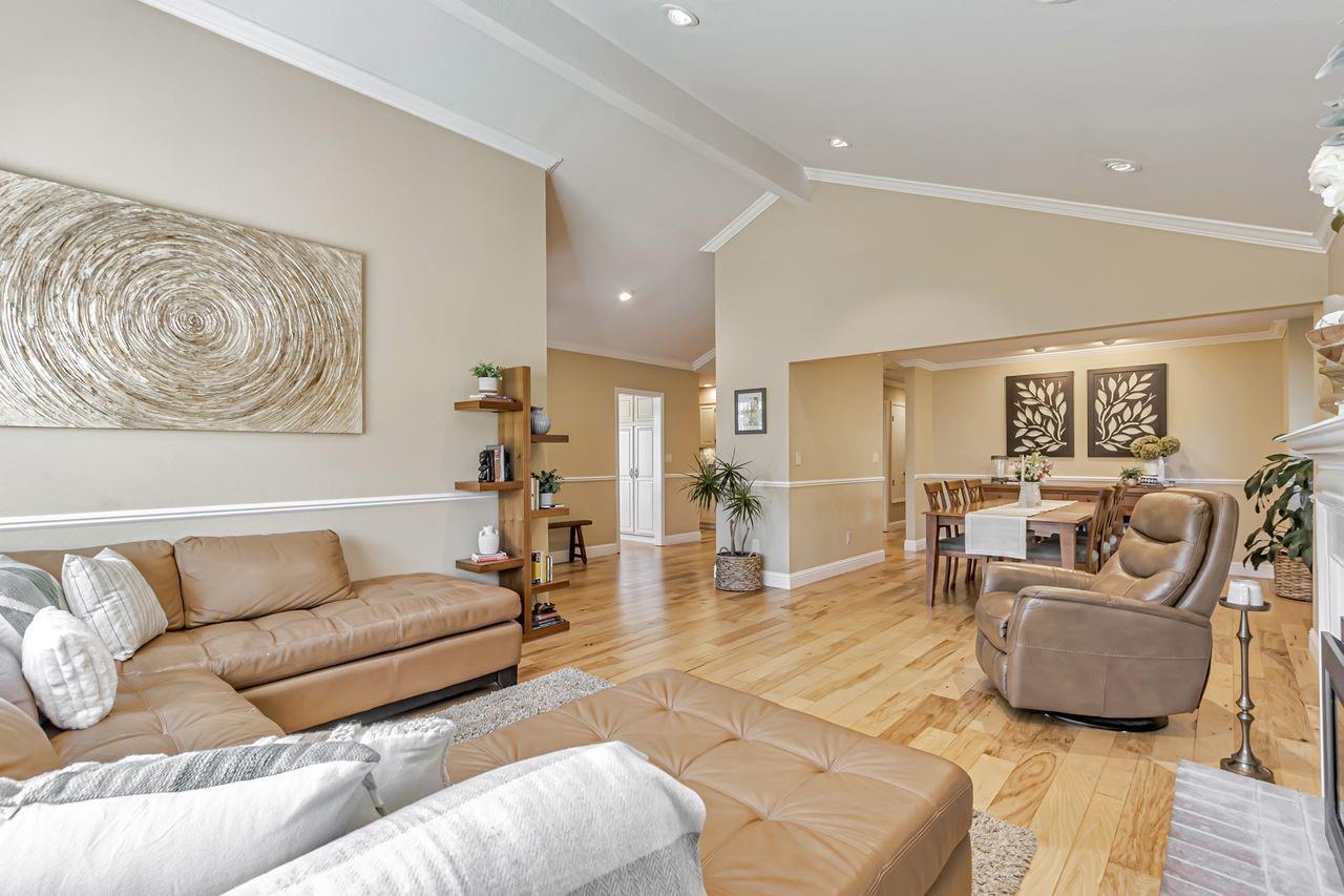 Detail Gallery Image 11 of 64 For 3187 High Meadow Ln, San Jose,  CA 95135 - 4 Beds | 2 Baths